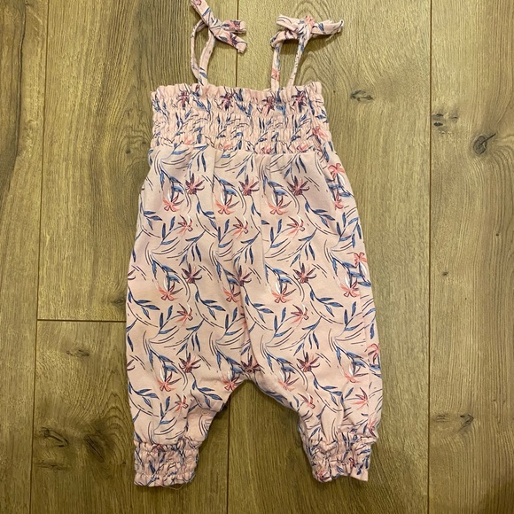 Isaac Mizrahi Other - Isaac Mizrahi baby romper tie shoulder floral 0-3